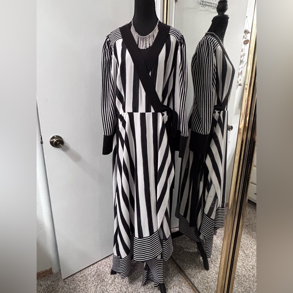 BCBG Monochrome Black and White Wrap Maxi Dress